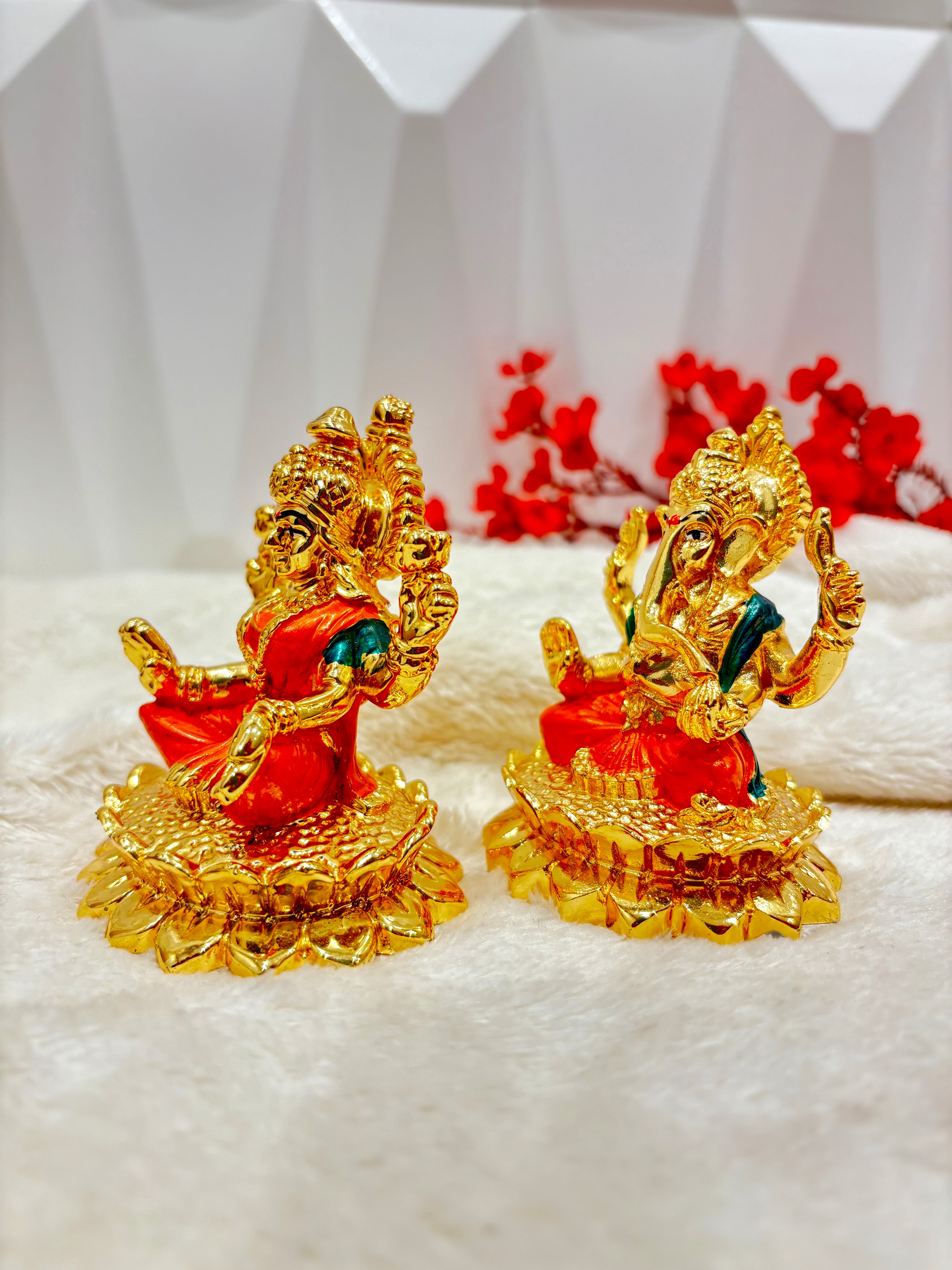 Pure Gold Coated Ganesh Laxmi Murti Sitting on Lotus | Lakhsmi Ganesh Idol for Home Office Pooja Diwali House Warming Gift